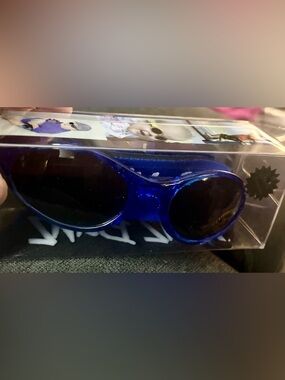 Kidz Banz BNIB Blue Kids Sunglasses 
💯 UVA/UVB Protection for Toddlers 
Ages 2-5